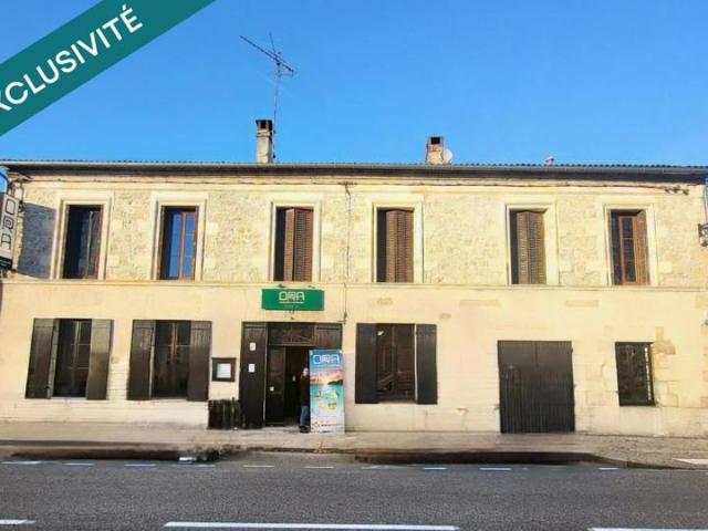 Maison de ville de 354m2 avec un restaurant au RDC