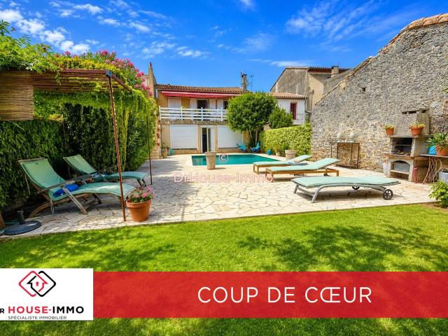 MAISON DE VILLE DE 4 CHAMBRES, PISCINE, jardin, double garage