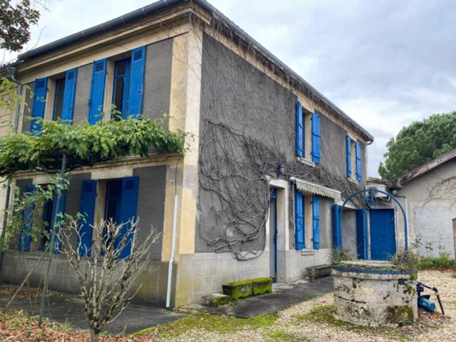Maison de ville de 6 pièces Bourg de Sainte Eulalie