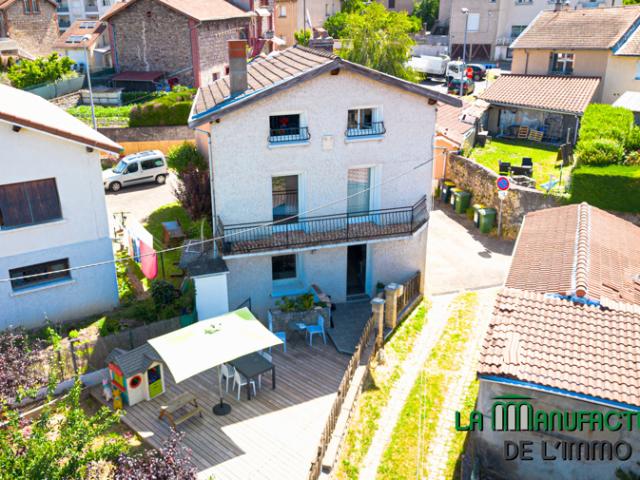 Maison de ville de 82 m2 avec terrasse et jardin de 126 m2 /