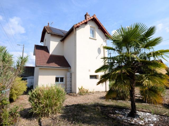 Maison de ville de caractère et terrain privatif de 586m2