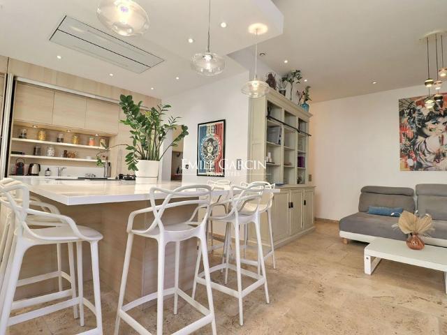 Maison de ville de luxe de 4 pièces en vente Saint Tropez, Provence Alpes Côte d'Azur