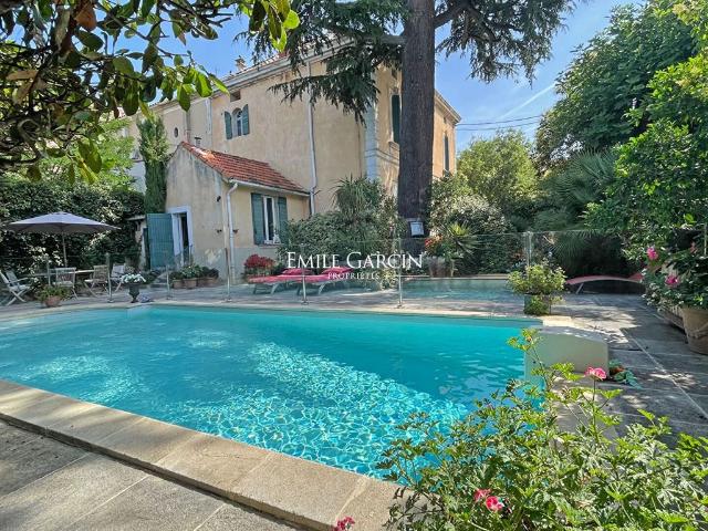 Maison de ville de luxe de 6 pièces en vente Carpentras, France