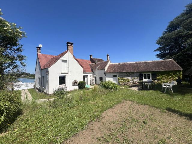Maison de plain pied avec vue sur étang !