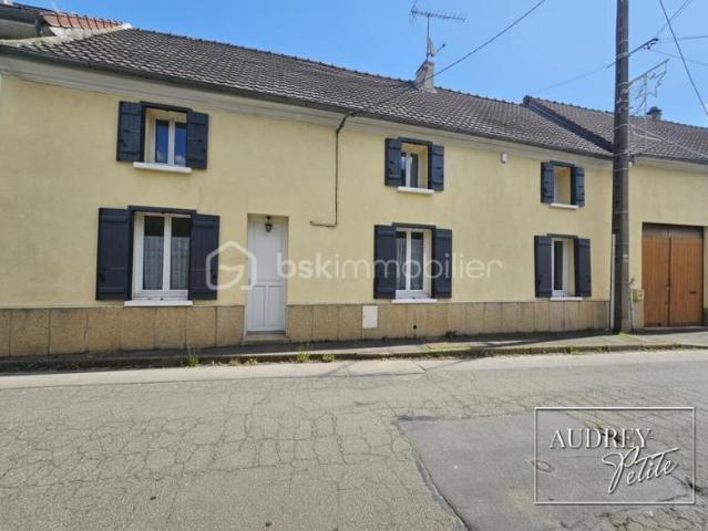 Maison de ville entièrement rénovée – 7 pièces – 171 m² – Ussy sur Marne