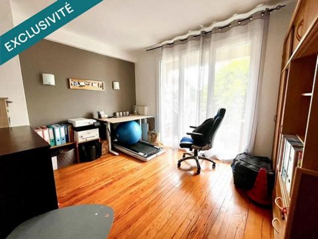 Maison de ville entiérement rénovée