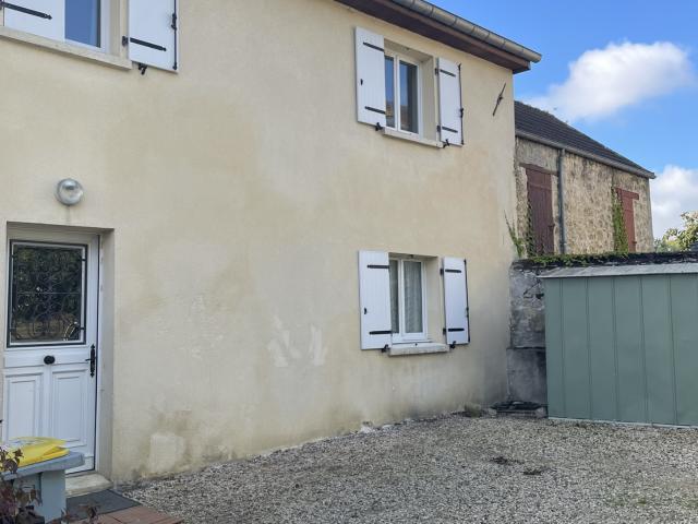 Maison de ville en duplex à louer SEUGY 95270