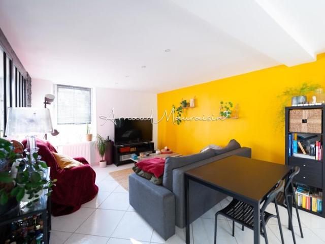 Triplex avec garage !