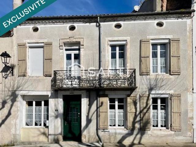 Maison de ville élégante et lumineuse de 92 m² sur deux niveaux, alliant charme et modernité