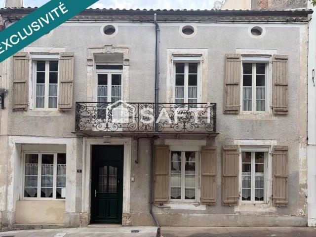 Maison de ville élégante et lumineuse de 92 m² sur deux niveaux, alliant charme et modernité, sans travaux