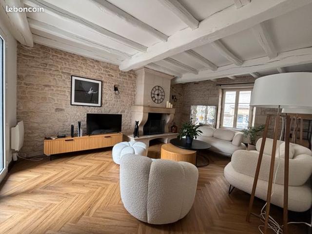 Maison de ville EXC ÉTAT 170m2+ gge+cour