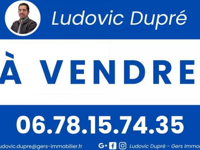 Maison de ville immeuble divisée en 2 logements: idéal investisseurs