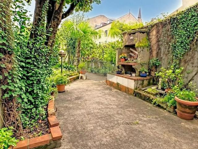 maison de ville, jardin, garage