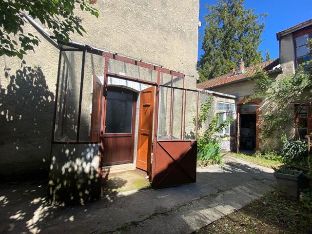 Maison de ville Oyonnax 4 pièce s 96 m2 sur terrain de 254 m²