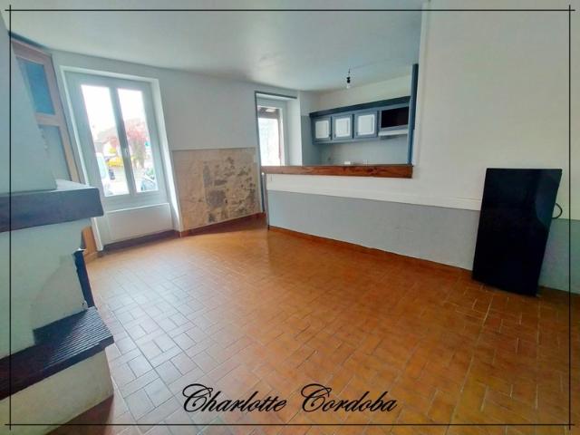 Maison de ville louée – 68 m² habitables – Casteljaloux centre – Rentabilité 6,23 %