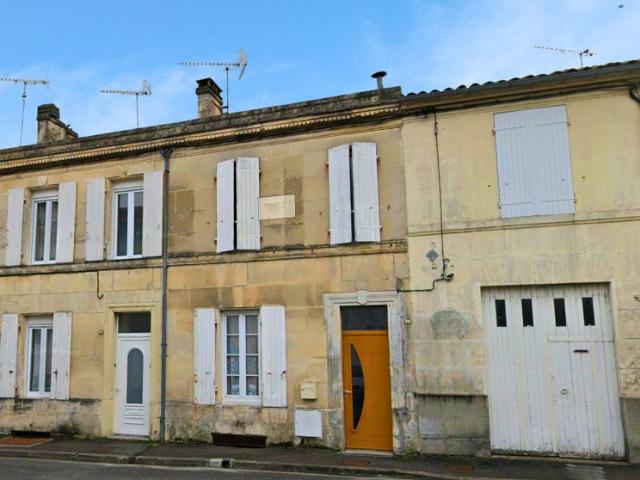 MAISON DE VILLE louée investissement locatif proche place