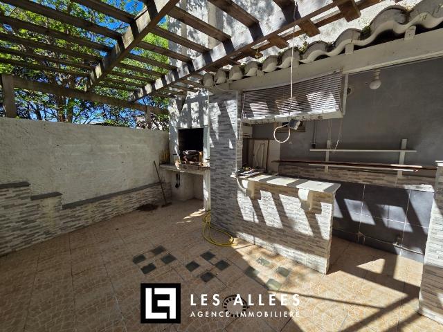 MAISON DE VILLE Location MONTELIMAR 26200