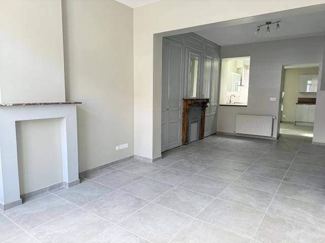 MAISON DE VILLE NIEPPE CHATEAU 4 pièce s 106.44 m2