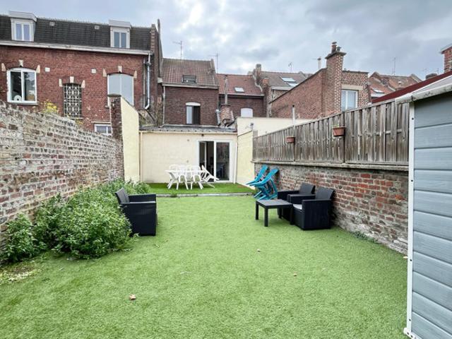 Maison de ville semi plain pied
