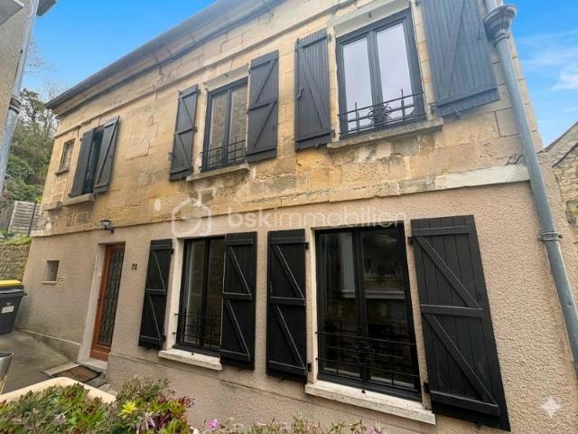 Maison de ville spacieuse avec terrasse sans vis a vis