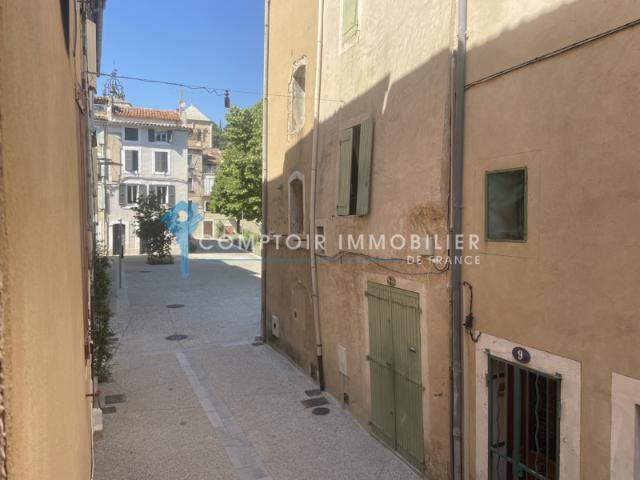 Maison de ville sur 3 niveaux avec garage et cave