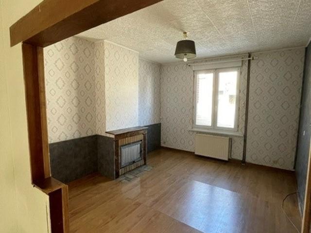 Maison de ville ROYE Proche commerces et accés A1