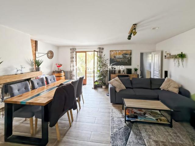 MAISON DE VILLE RÉNOVÉE AVEC JARDIN