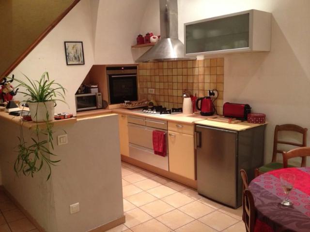 Maison de ville T3 en triplex avec terrasse et grand garage – Centre de Grabels 34790