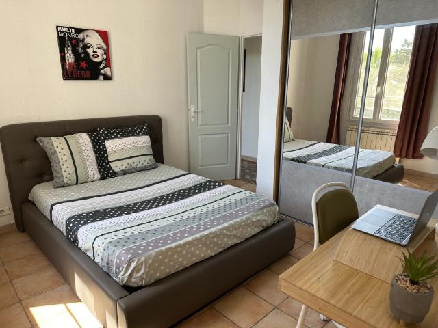 Maison de ville T3 Proche EDHEC, CESI, CM pour deux étudiants qui postuleront ensemble