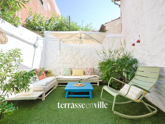 MAISON DE VILLE T4 102M2 JARDIN CAVE PORT A PIED 598 000€