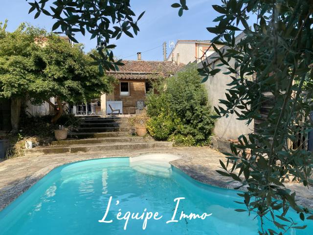 Maison de ville T4 avec piscine et jardin