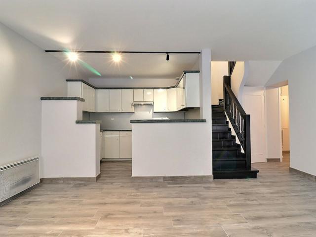 Maison de ville T4 bis rénovée et climatisée avec garage Centre ville d'Albi