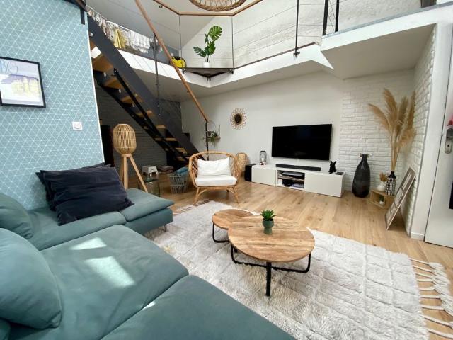 maison de ville type loft Clermont Ferrand