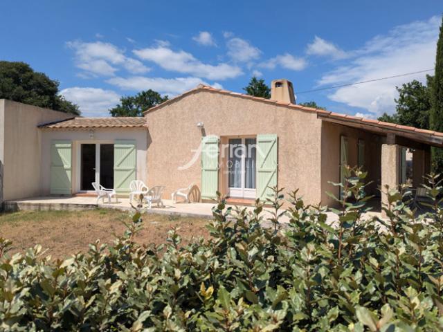 Maison d'environ 100m² sur un terrain d'environ 700 m²