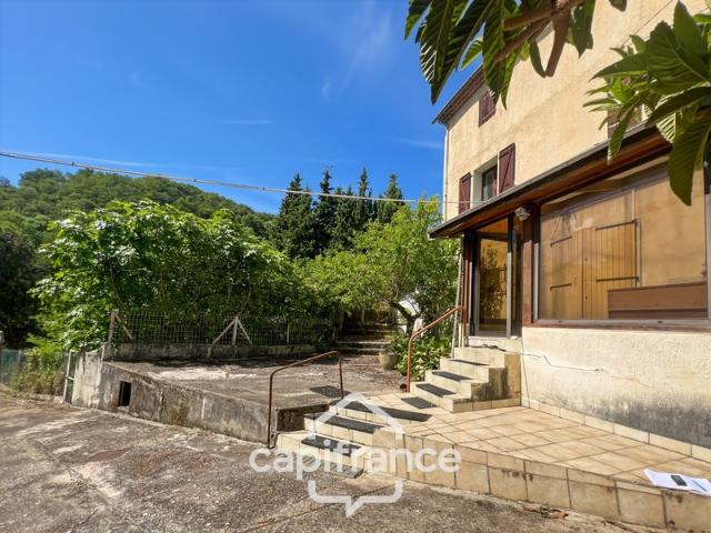 Maison d'environ 120 m2 avec plus de 2,2 hectares de terrain et un potentiel d'agrandissement exceptionnel – Saint Jean de Muzols