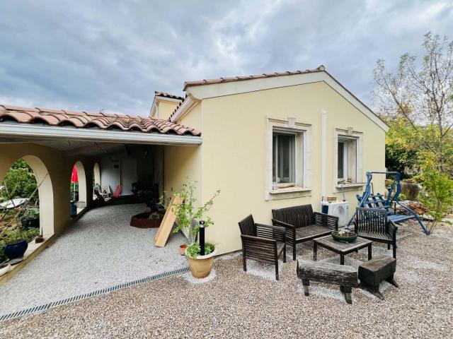Maison d'environ 200 m2