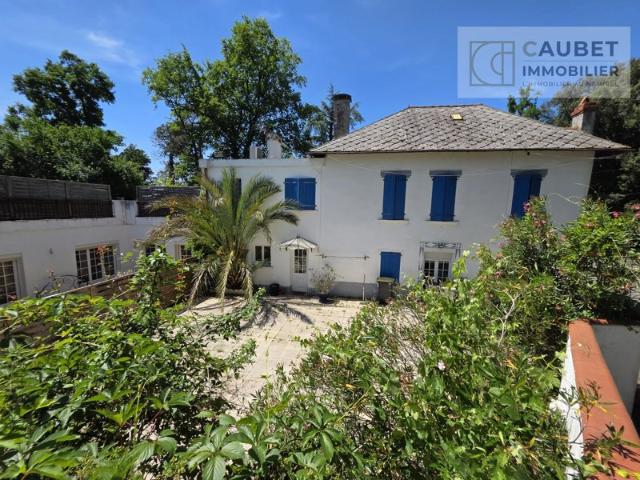 Maison d'environ 240m²