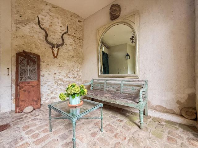 Maison d'environ 280 m2