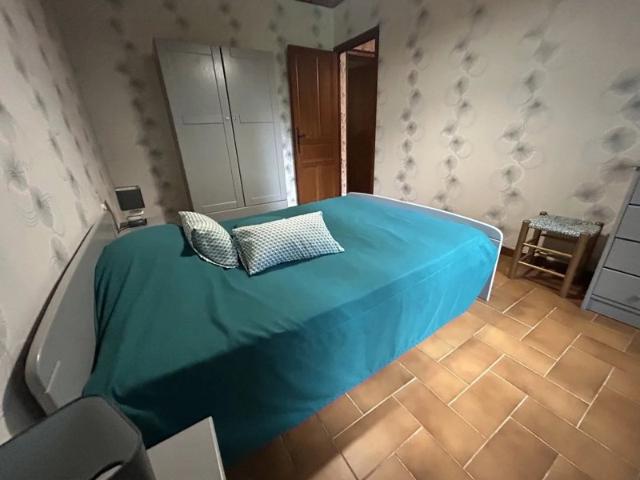 Maison dépendance source 5 400 m²