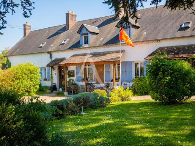 Maison + DEPENDANCES VEXIN