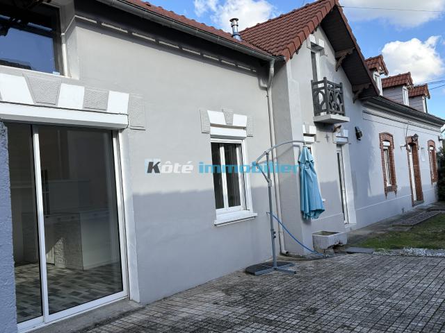 MAISON DES ANNEES 1900 A PROXIMITE IMMEDIATE DE TARBES