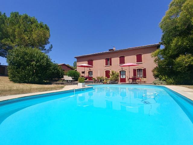 Maison d'habitation + 2 gîtes + piscine, proche de Caussade et Montauban