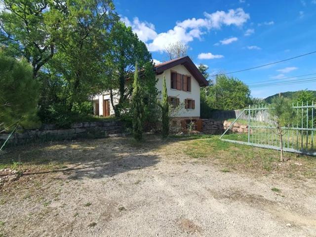 Maison d'habitation 6 pièces située sur la commune de Crémie