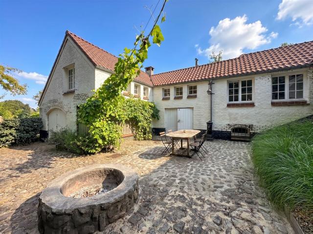 Maison d'habitation à Lasne chapelle saint lambert
