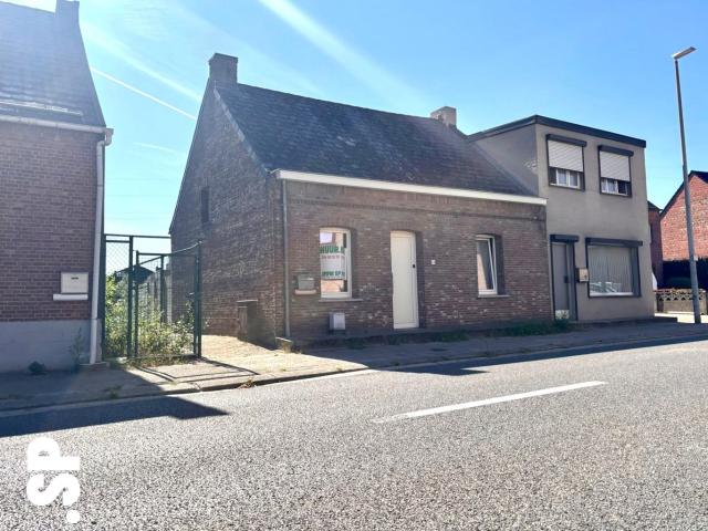 Maison d'habitation à Mol