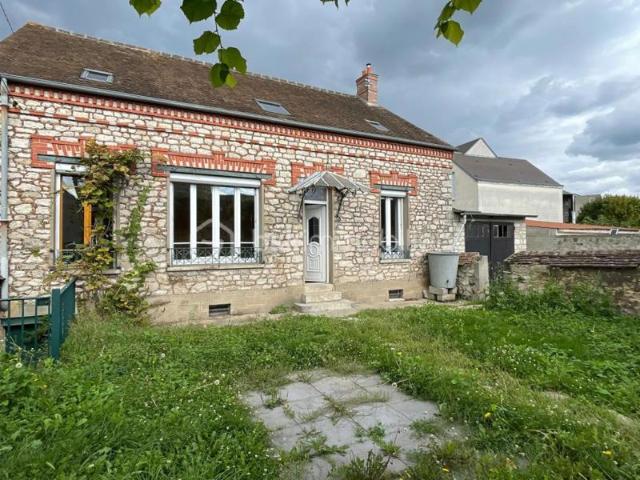 Maison d'habitation avec terrains constructibles