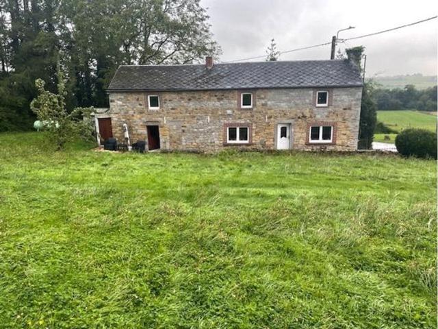 Maison d'habitation deux avec terrain à bâtir