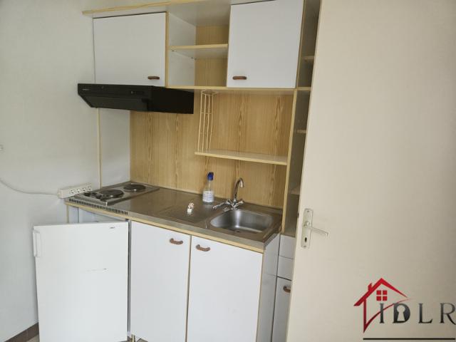 maison d'habitation de 19 m2 sur un terrain de 52 m2