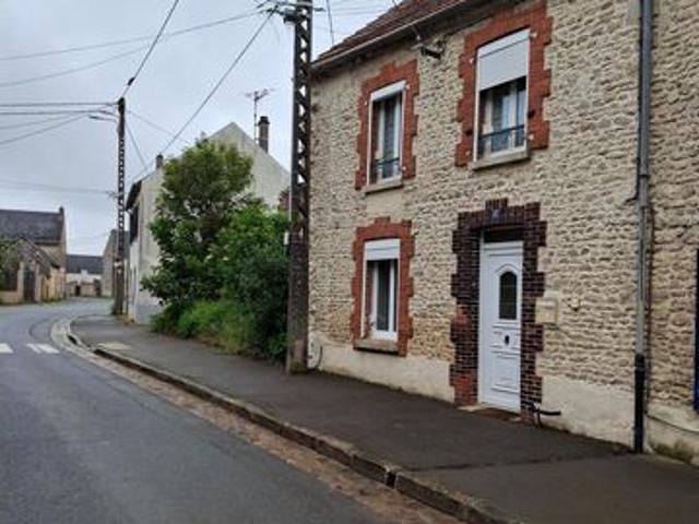 Maison d'habitation de 82 m2, à Erceville 45480