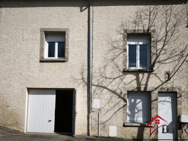 maison d'habitation de type f6 140m2 sur un terrain de 260 m2